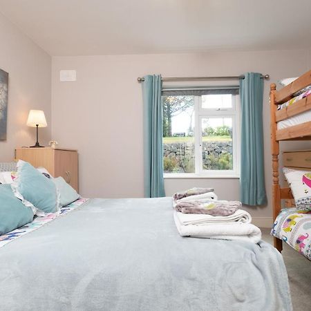 Luxury Apartment, Bed And Breakfast Galway Bagian luar foto