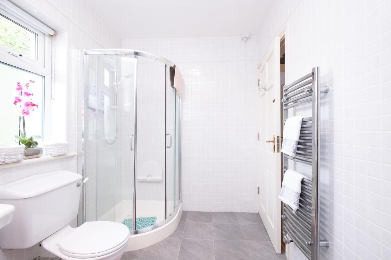 Luxury Apartment, Bed And Breakfast Galway Bagian luar foto