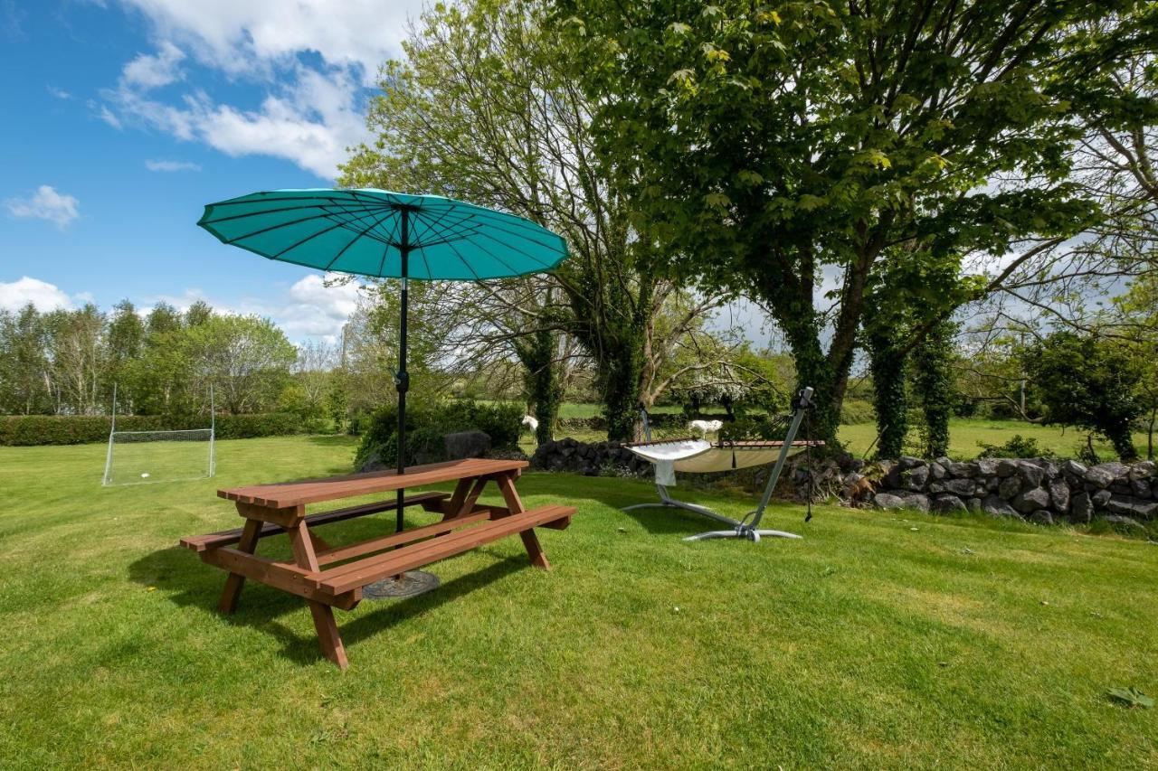 Luxury Apartment, Bed And Breakfast Galway Bagian luar foto