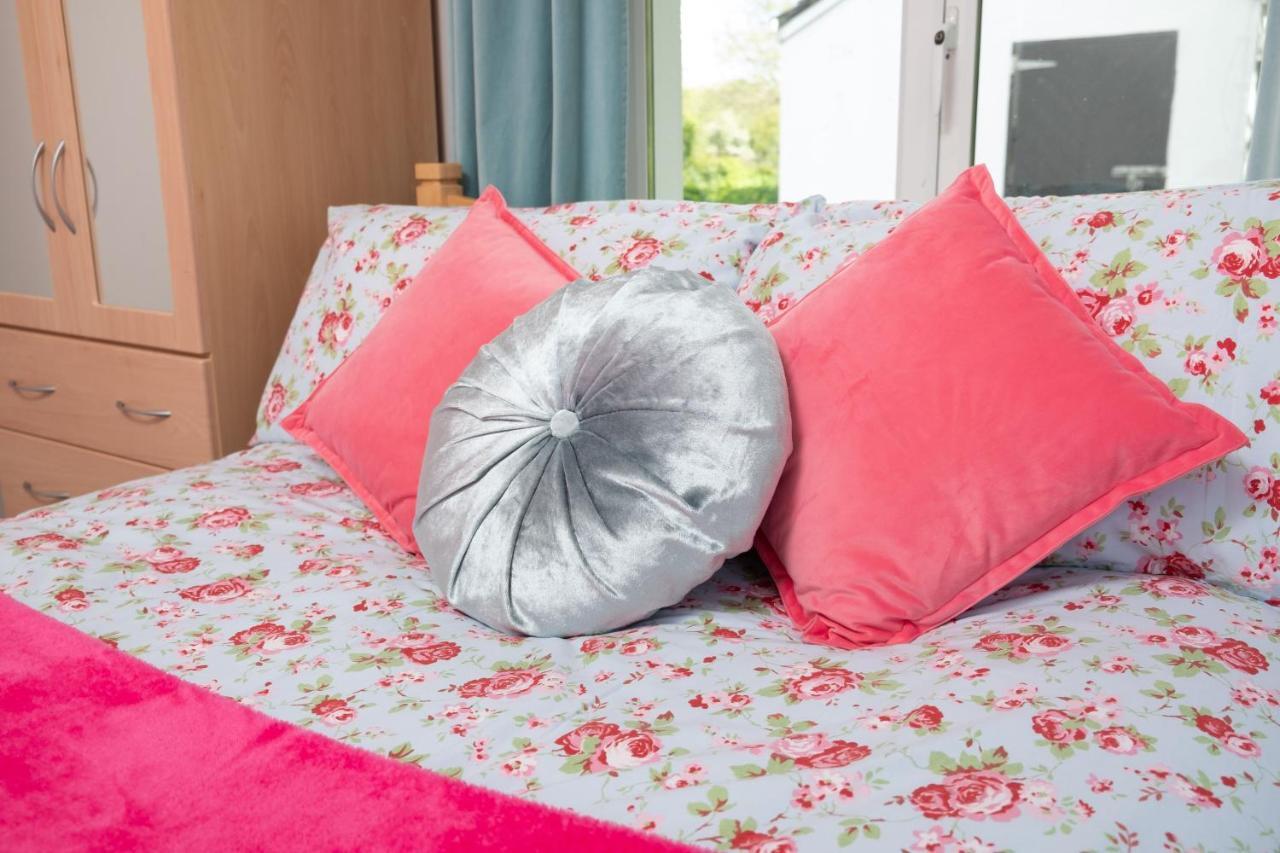 Luxury Apartment, Bed And Breakfast Galway Bagian luar foto